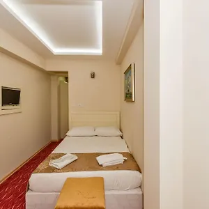 Hotel Maral